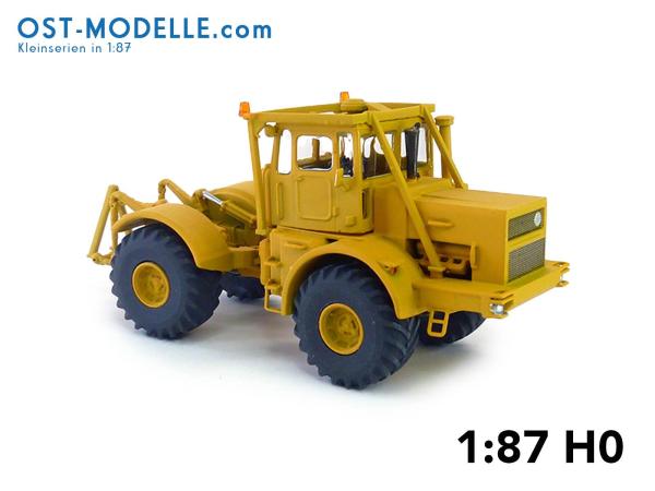 Traktor Kirovets K701 gelb ohne Motorverkleidung mit Überrollbügel